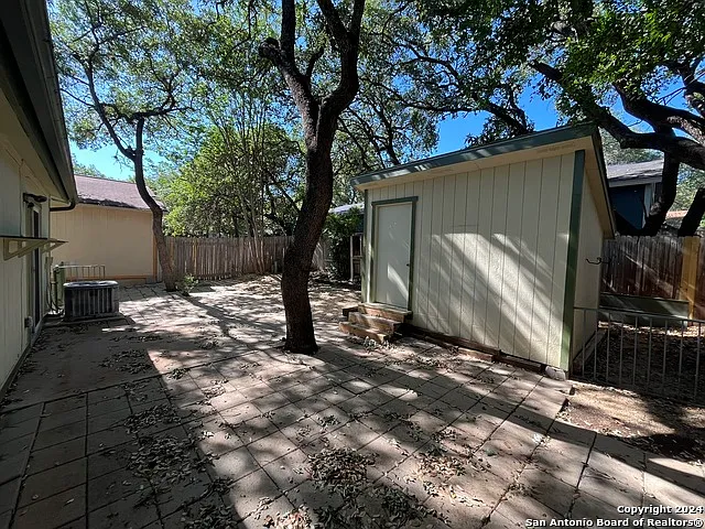 7339 Hunters Land — Photo 31