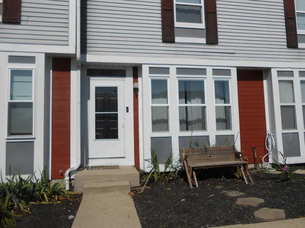 828 Pine Way Dr #C-2, Columbus, OH 43085