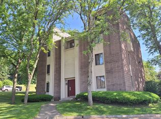 281 Burgundy Hill Ln UNIT 281, Middletown, CT 06457