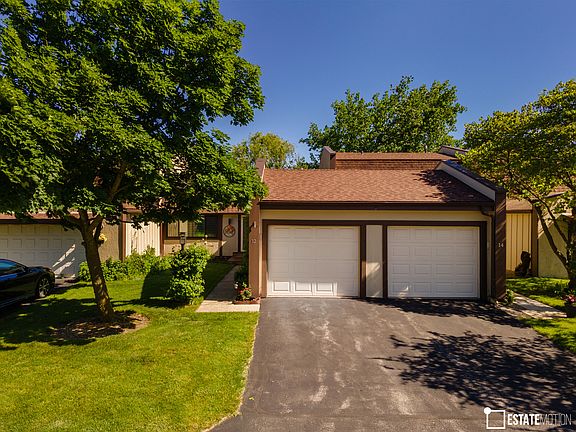 2nd image of 12 Stonehearth Ln