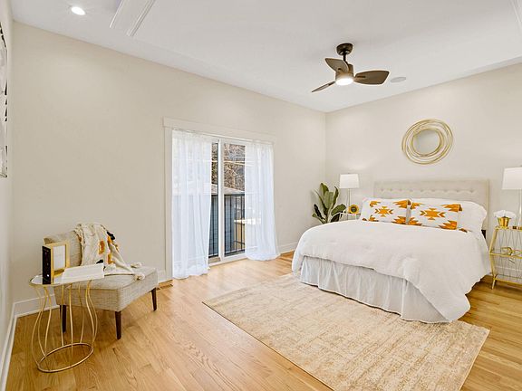4th image of 6363 S Ellis Avenue Duplex #1