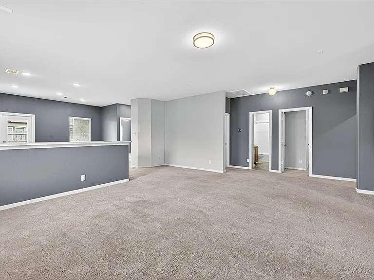 2429 Abbot Brook Dr — Photo 15