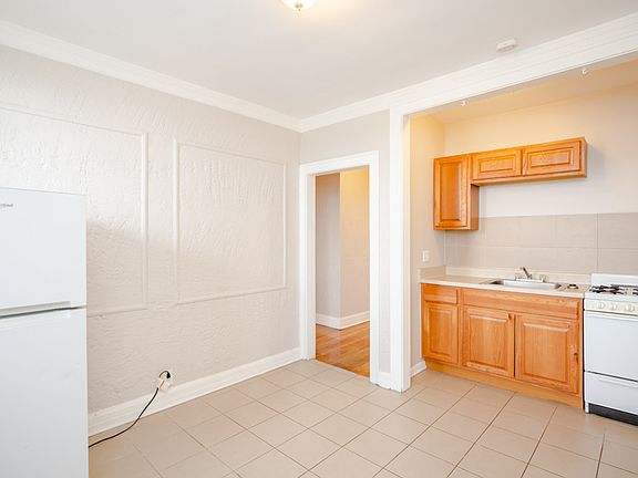 3rd image of 5150 W 21st Pl #3
