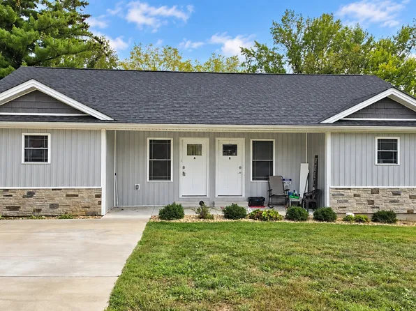 1336 W Commerce St, Brownstown, IN 47220