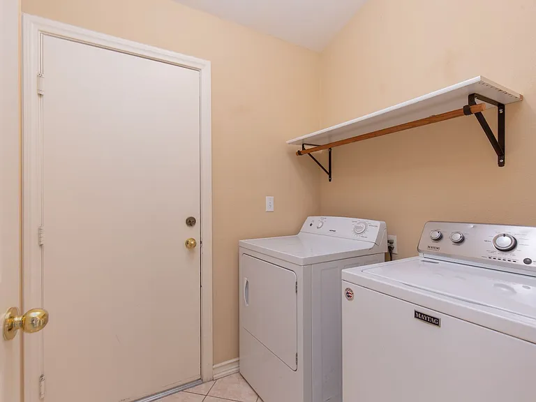 7900 White Grass Ave — Photo 27