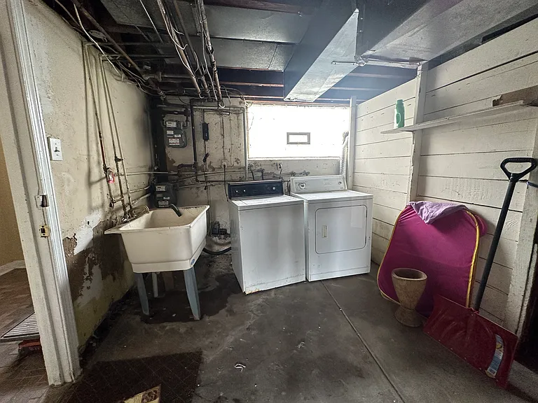 1422 Greeby St #1 — Photo 19