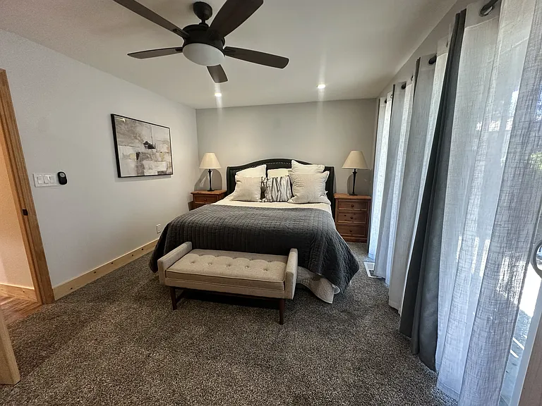 3115 N Lake Blvd #18 — Photo 9