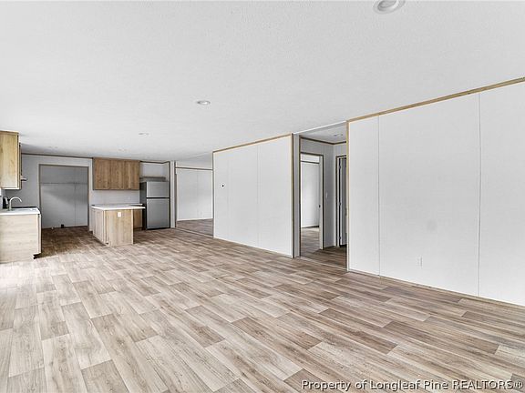 4th image of 33 Garcia Ln