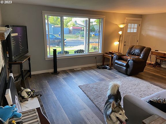 4th image of 1760 SE Sussex Ct