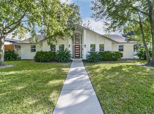 5731 Grape St, Houston, TX 77096