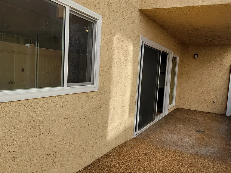 1020 Granville Ave #103 — Photo 18