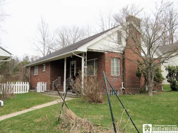 115 Elizabeth St, Lakewood, NY 14750