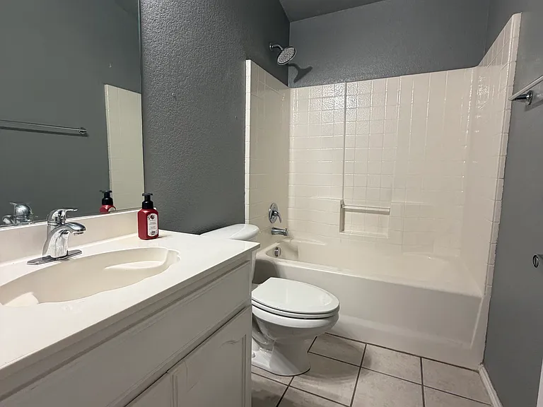 2152 Ingrid Ln — Photo 7