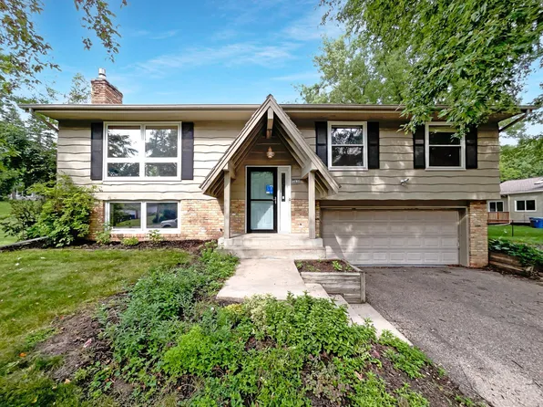 5630 Woodland Rd, Minnetonka, MN 55345