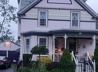 41 Wheeler Ave, Cranston, RI 02905