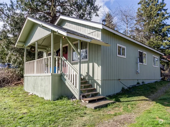 60 Quilcene Avenue, Quilcene, WA 98376