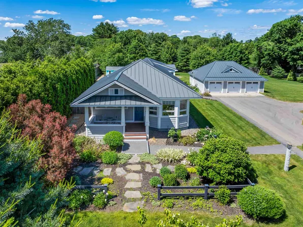 384 Winnacunnet Road, Hampton, NH 03842