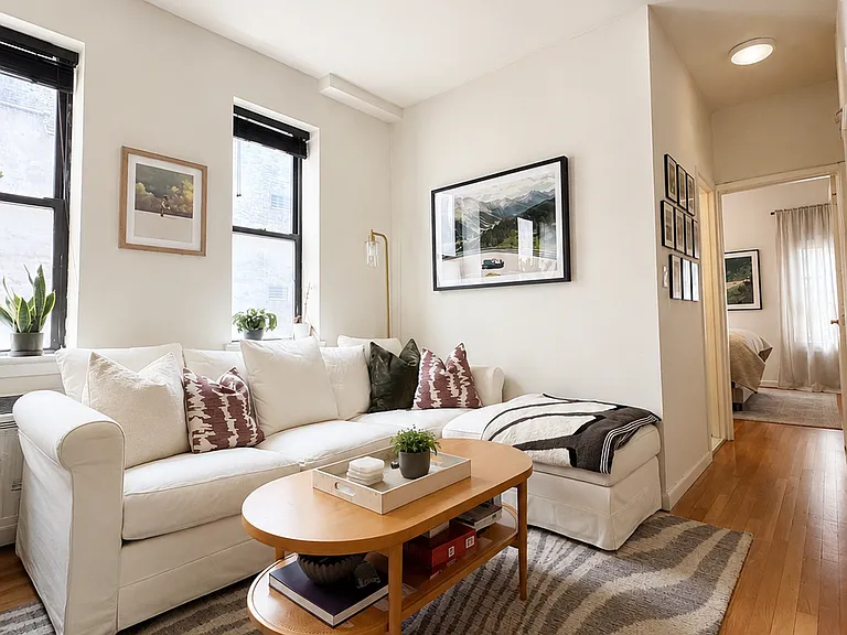 12 Charles St #4A — Photo 4