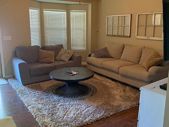4th image of 309 Crooked Oak Ct