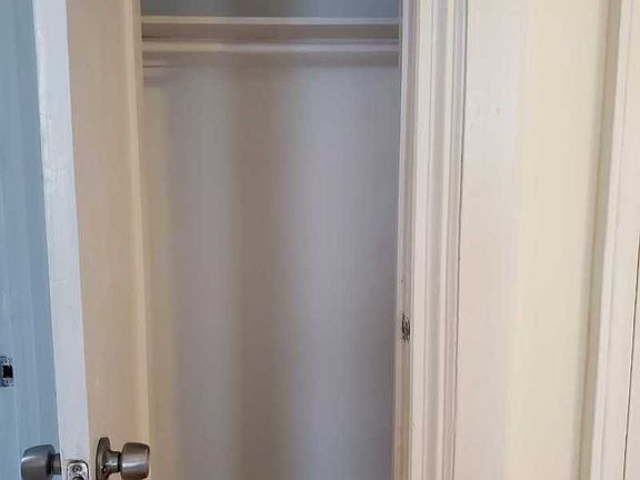 2nd image of 5104 Skillman Ave APT A3