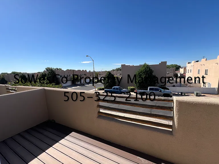 1936 Hollyhock Cir — Photo 20
