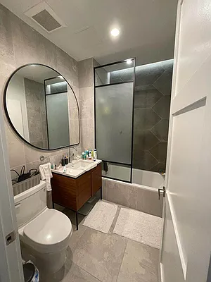 Rented by AYM NYC LLC | media 6