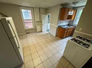 135 Day St #1, New Haven, CT 06511