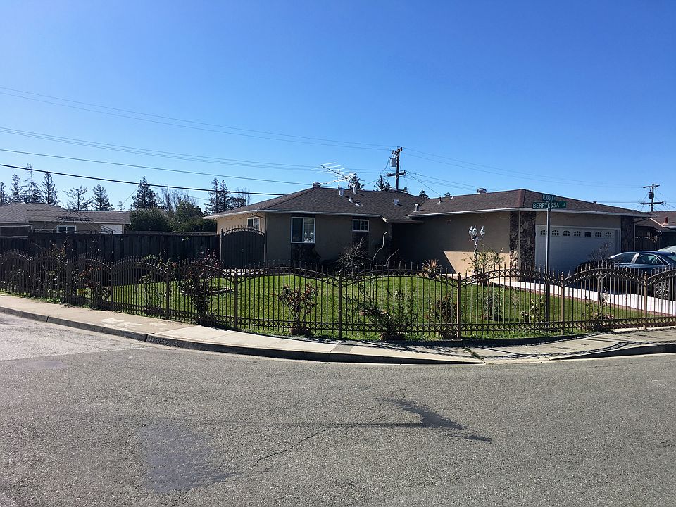 2nd image of 102 Almaden Ave