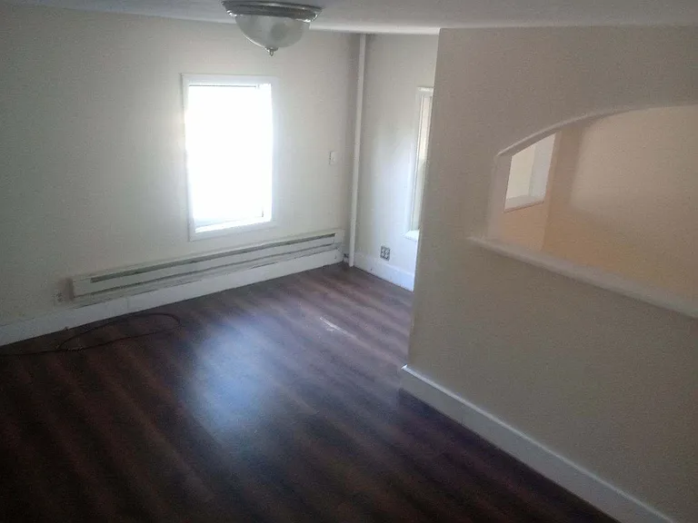 247 Sprague Ave #2 — Photo 4
