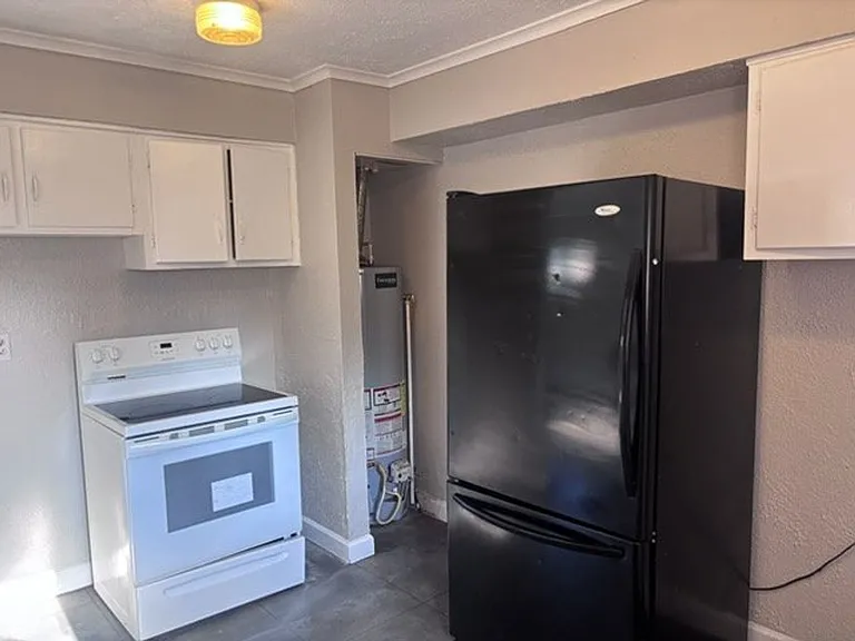 2377 Hanna Dr — Photo 13