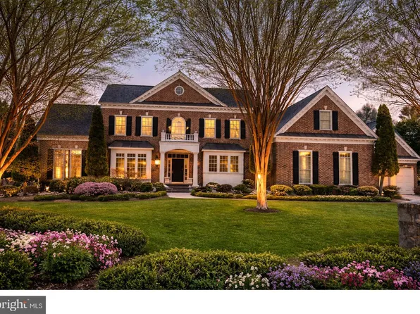 12813 Vicar Woods Ln, Bowie, MD 20720