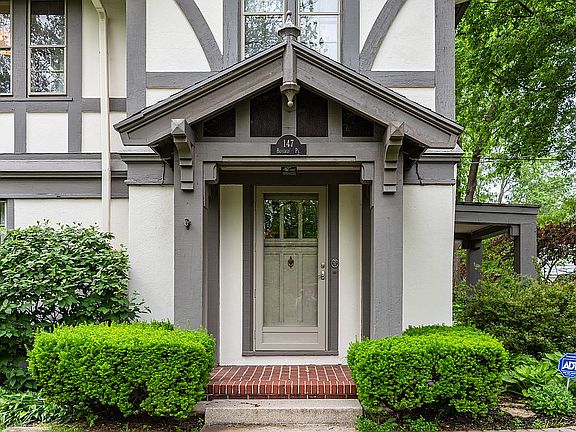 3rd image of 147 Beverly Pl