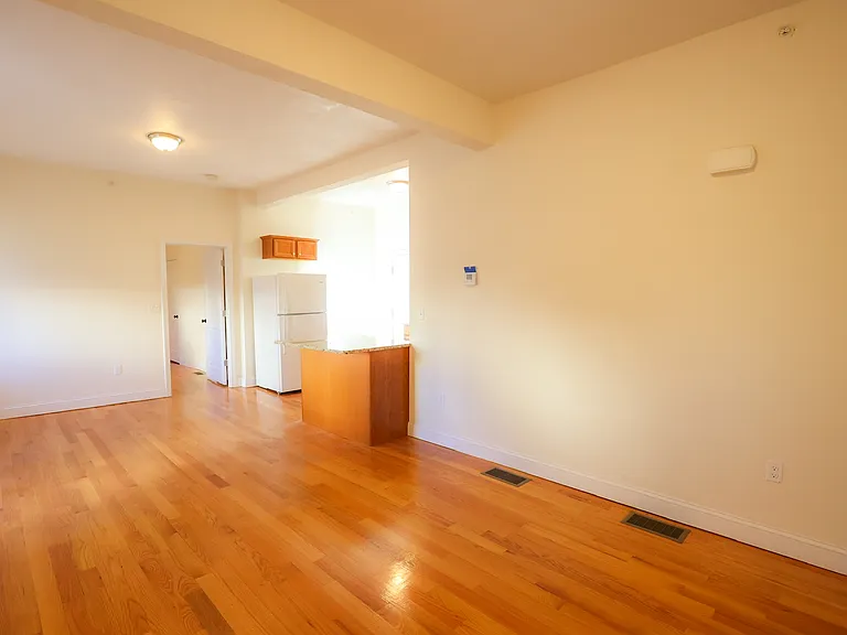29-33 Highland Ave #3 — Photo 12