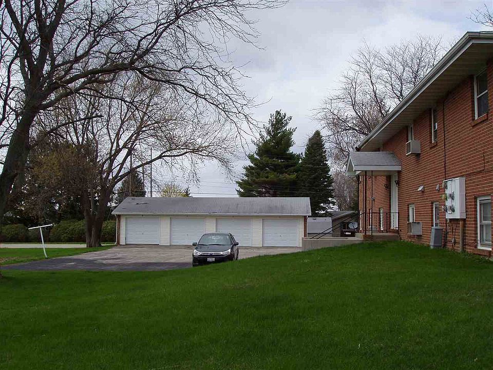 2nd image of 402 S Valley Dr