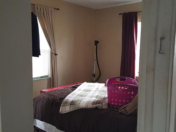 5th image of 3939 Caldwell Dr