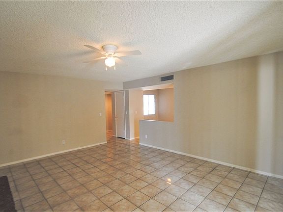 2nd image of 101 E Jasmine St
