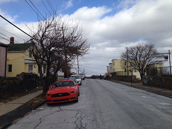 4th image of 320 Prescott St
