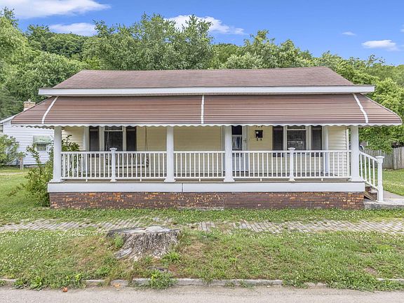 2nd image of 522 Poplar St
