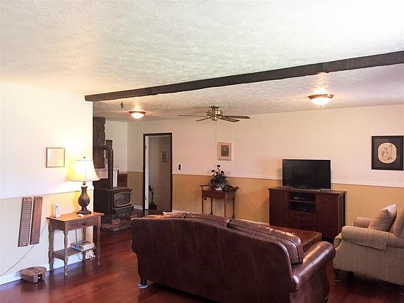 2nd image of 3965 S Eastmont Ave