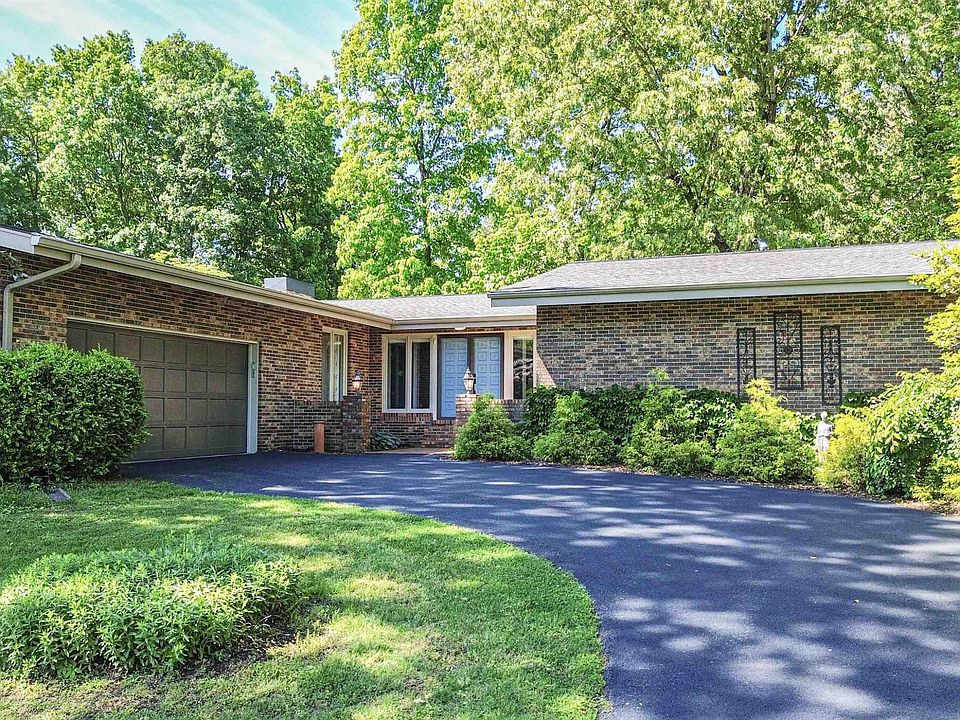 1st image of 131 Barnes Dr