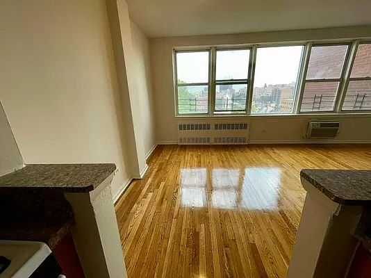 5th image of 16201 Highland Ave #6P
