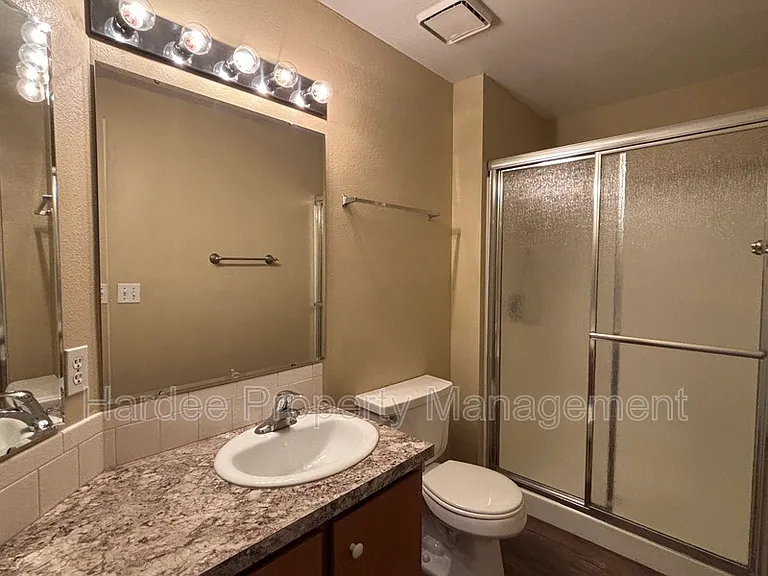 1602 W Highland St — Photo 14