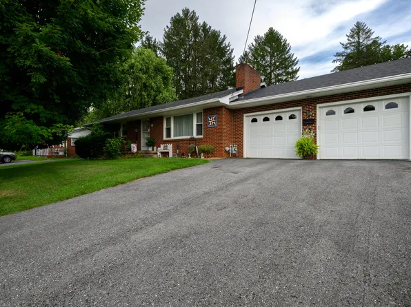 154 Ann Ave, Lewisburg, WV 24901