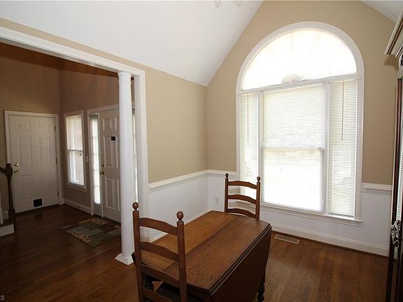 5th image of 952 Wyckshire Ct