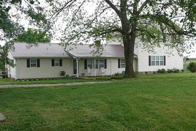 1st image of 300 Murph Rd