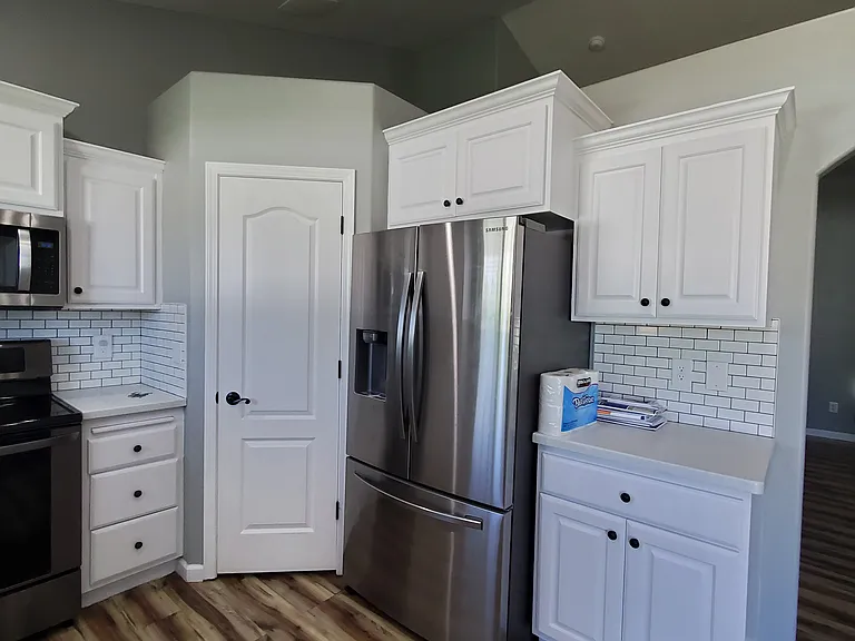 648 S Holladay Dr — Photo 4