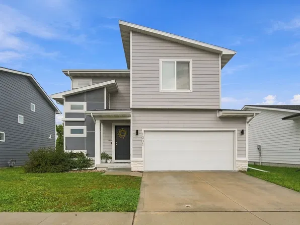 1001 NE 16th St, Grimes, IA 50111