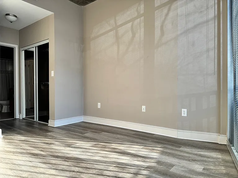 950 W Peachtree St #813 — Photo 11