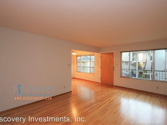 2nd image of 221 Wayne Ave #B