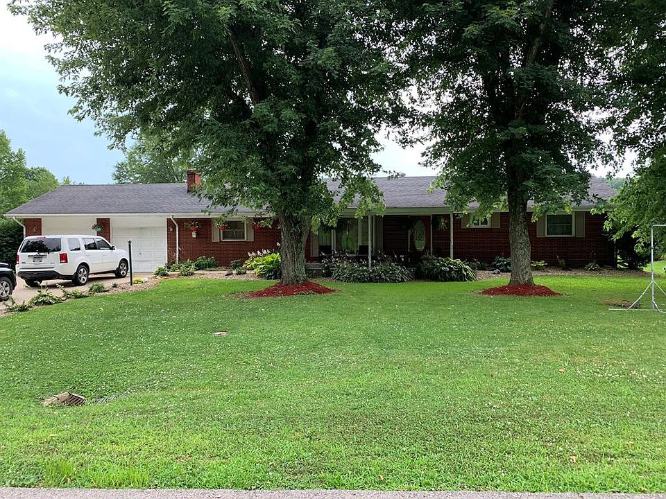 1st image of 135 Diane St